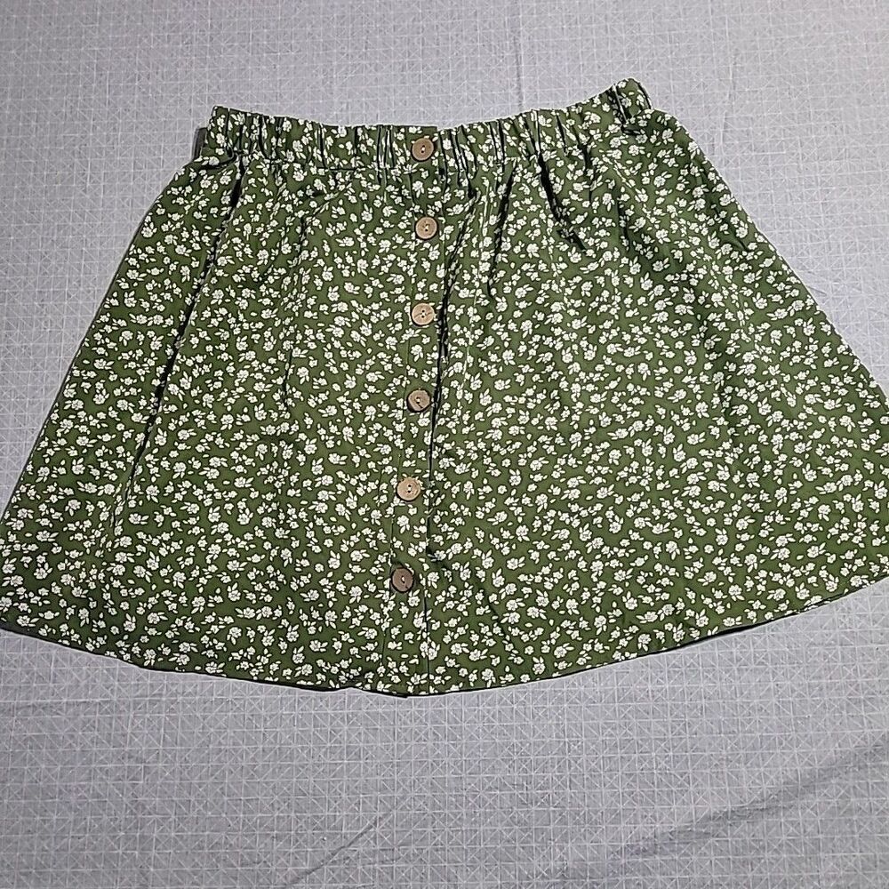 Shein Curve Green Floral Mini Skirt Elastic Waist With Wooden Button Front 2XL